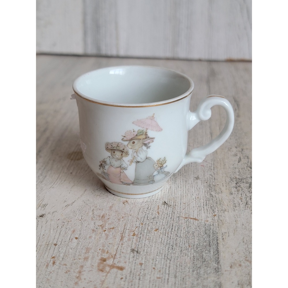 Tiny Talk mini Victorian Easter rabbit teacup‎ porcelain bunny home decor